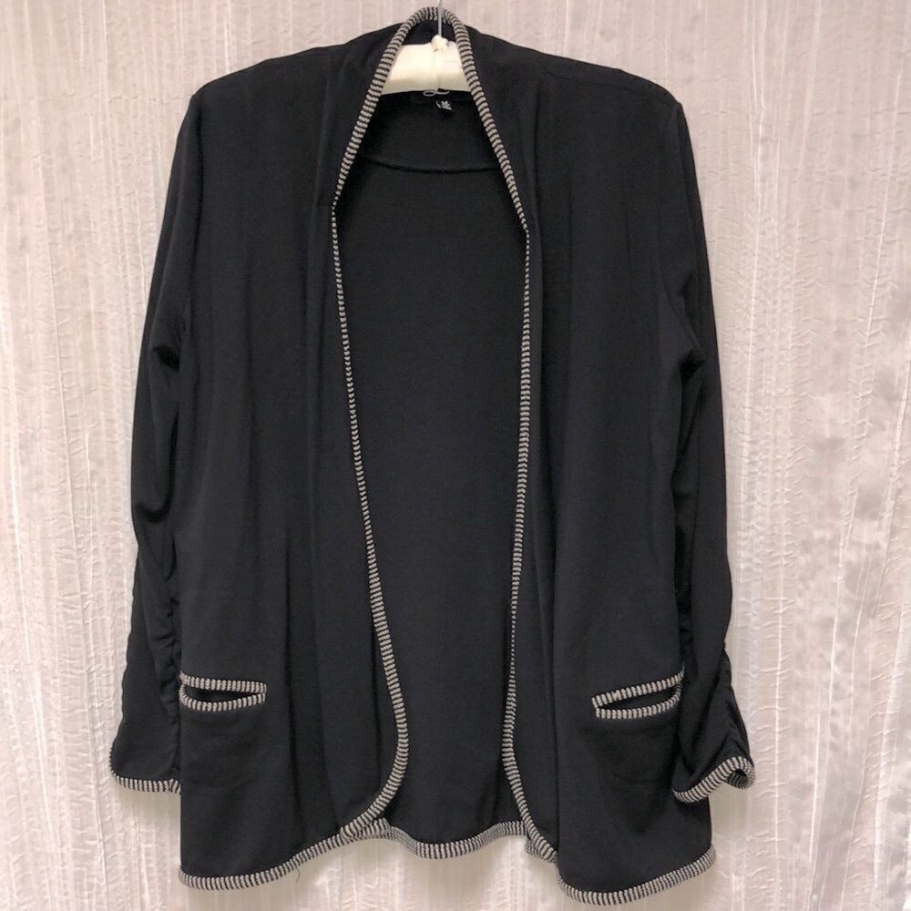 Luii M Black Ivory Open Front Cardigan Like Jacket w/Pockets Cinched Sleeves